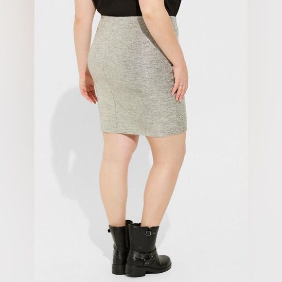 Torrid Mini Foil Knit Tulip Elastic Waistband Pull on Skirt Size 1X - Picture 5 of 8